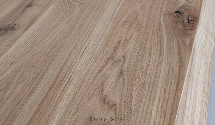 Stół drewniany z blatem olejowanym czy lakierowanym?