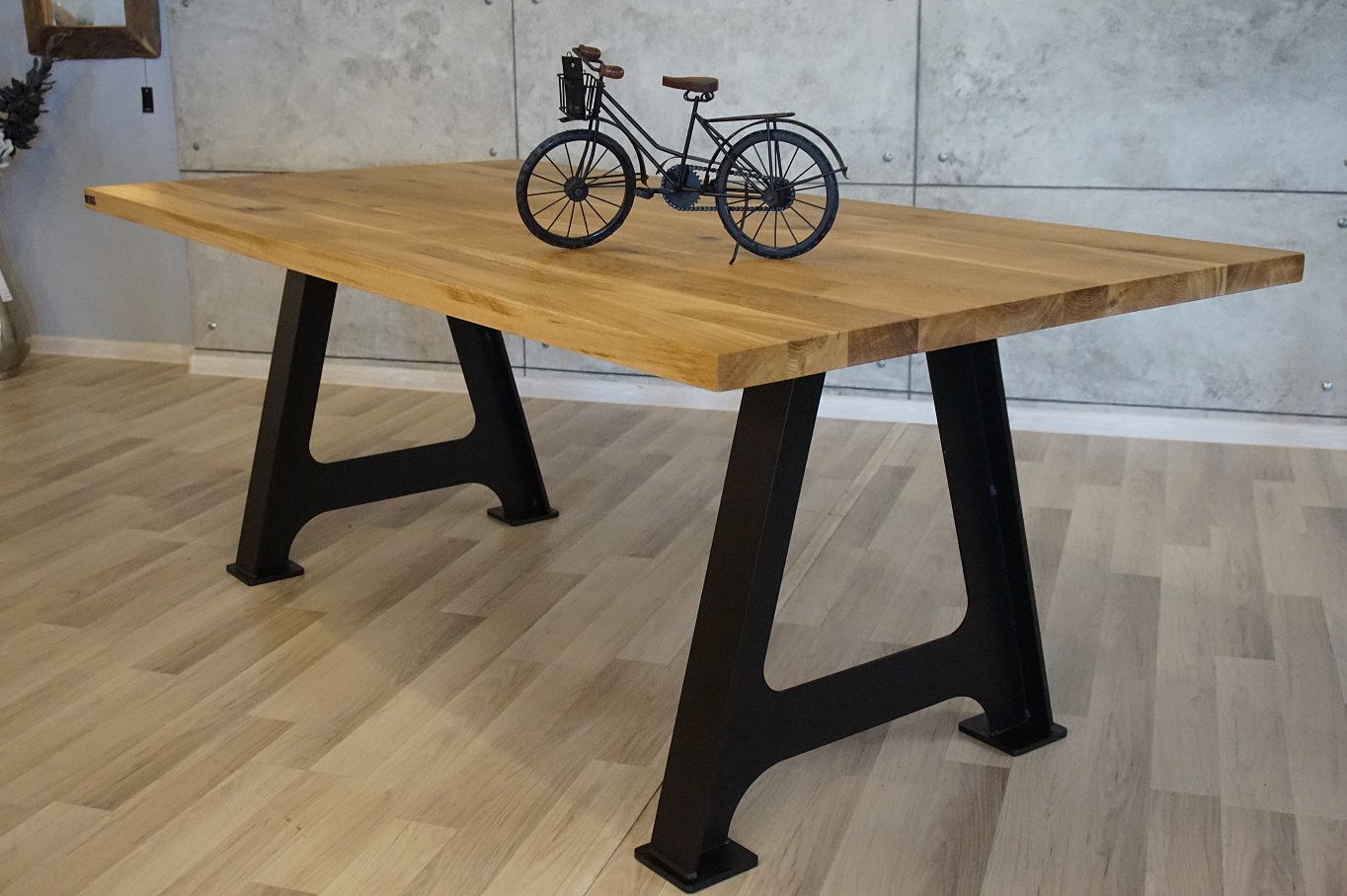 Loft stół drewniany | Remo Meble